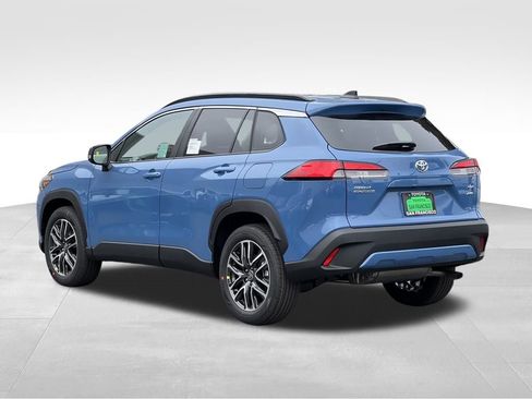 New 2026 Toyota Corolla Cross XLE image 3