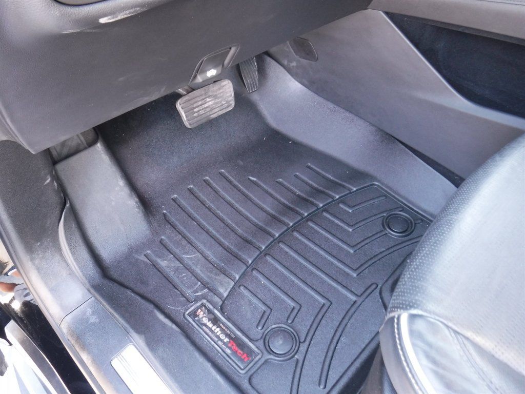 Used 2023 Cadillac Escalade Premium Luxury RWD image 17