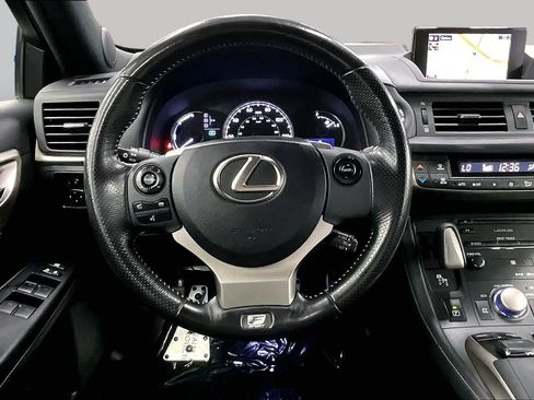 Used 2017 Lexus CT 200h w/ Navigation System Package FWD image 5
