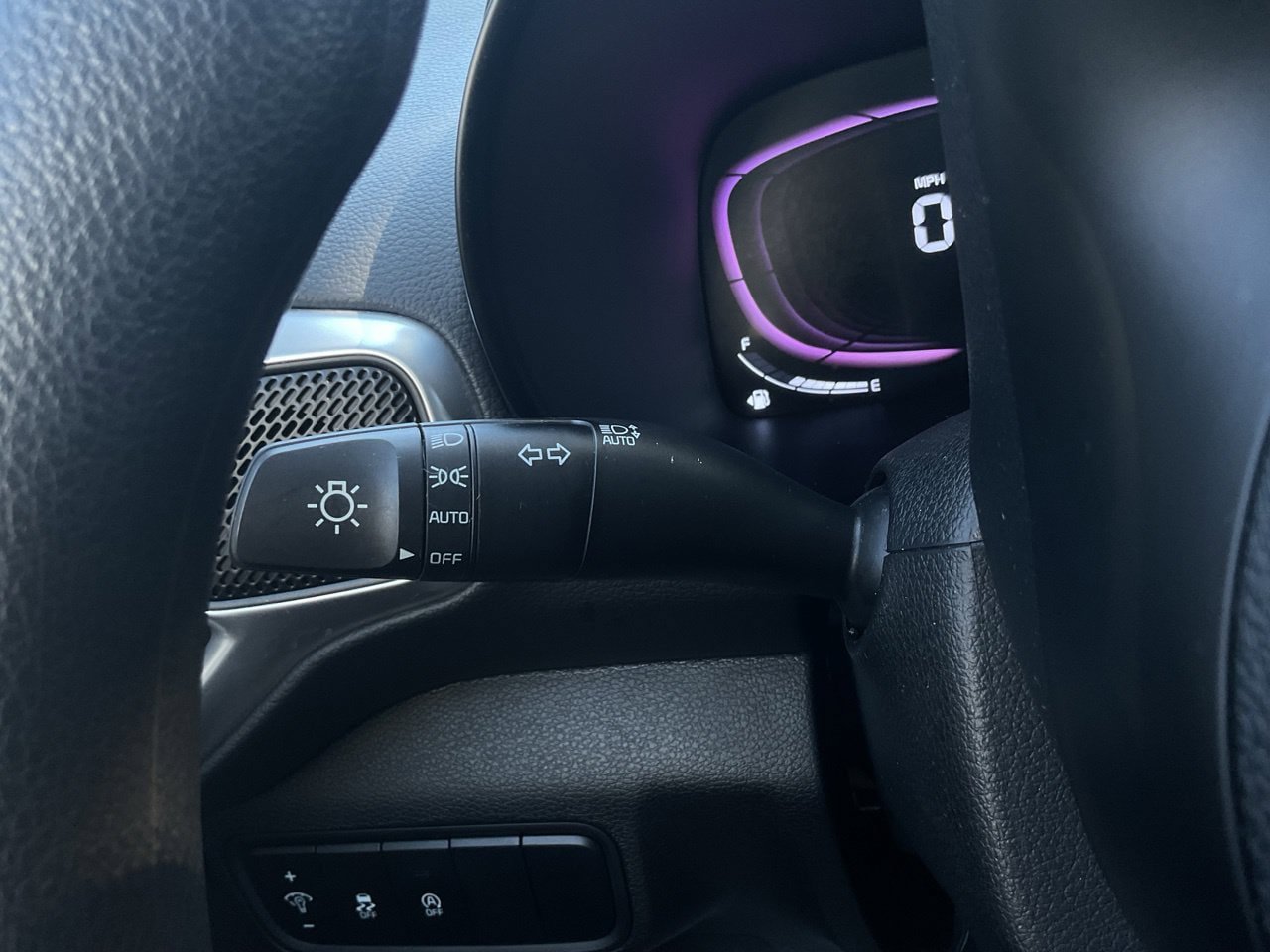 Used 2025 Kia Soul LX w/ LX Technology Package FWD image 37