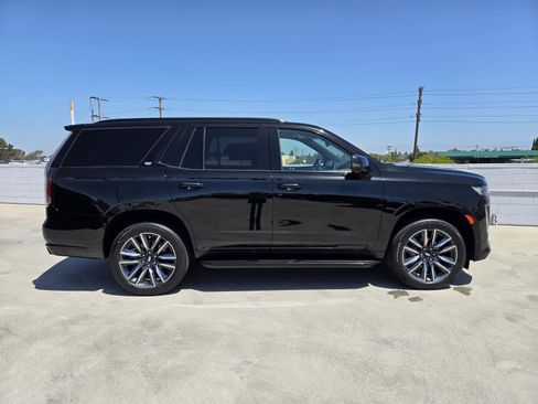 Used 2023 Cadillac Escalade Sport AWD/4WD image 2