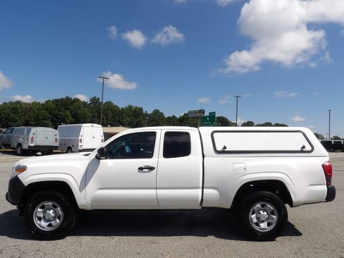 Used 2021 Toyota Tacoma SR RWD image 54