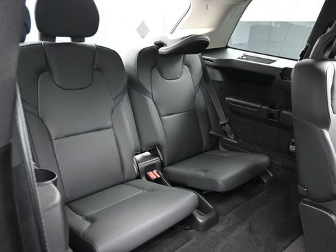 Used 2023 Volvo XC90 B6 Plus AWD/4WD image 22