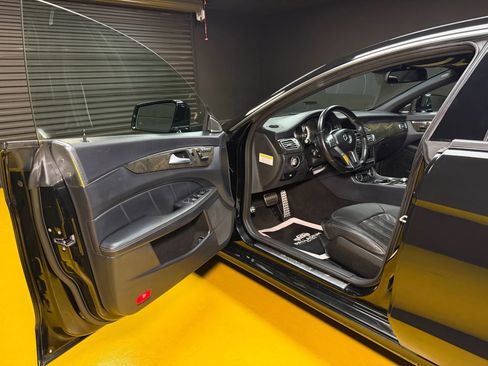 Used 2013 Mercedes-Benz CLS 550 image 31
