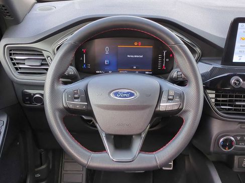 Used 2024 Ford Escape ST-Line image 11