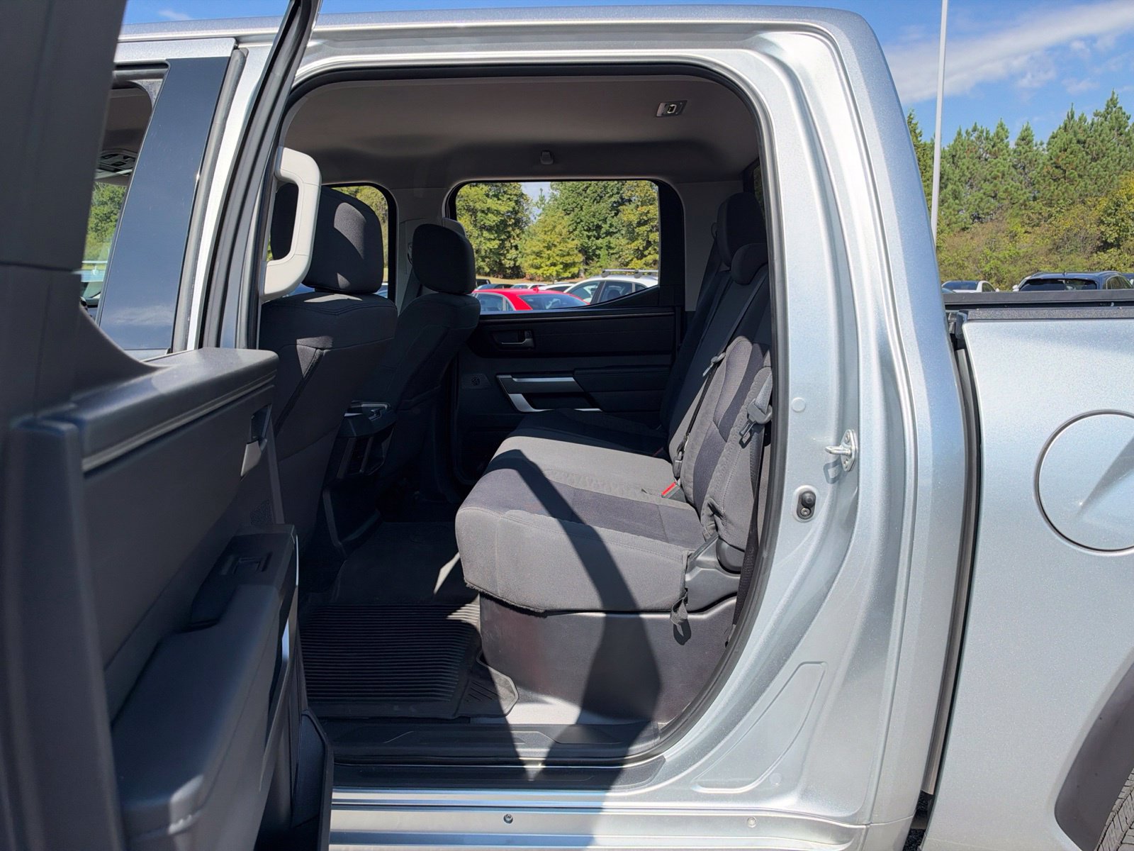 Used 2023 Toyota Tundra SR5 w/ SR5 Convenience Package AWD/4WD image 26