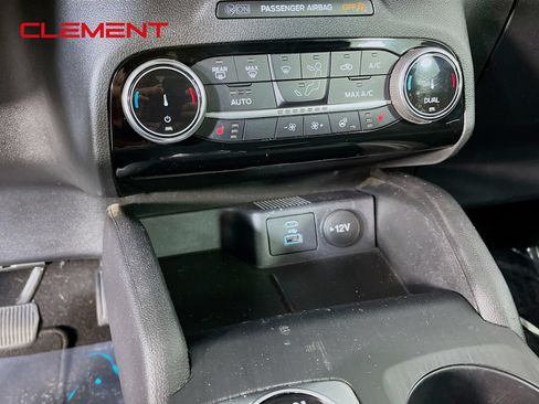 Used 2022 Ford Escape Titanium AWD/4WD image 20