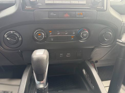 Used 2023 Nissan Frontier S AWD/4WD image 26