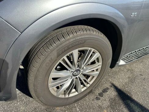 Used 2019 INFINITI QX80 Luxe image 6