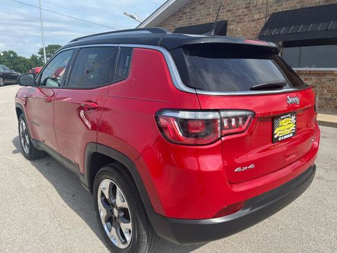 Used 2018 Jeep Compass Limited w/ Navigation Group AWD/4WD image 9