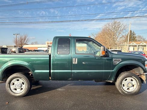 Used 2010 Ford F250 Lariat image 10