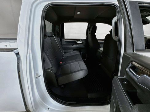 Used 2025 Chevrolet Silverado 2500 LT w/ Convenience Package AWD/4WD image 26