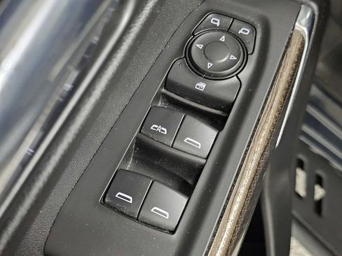 Used 2021 Chevrolet Silverado 1500 RST AWD/4WD image 32