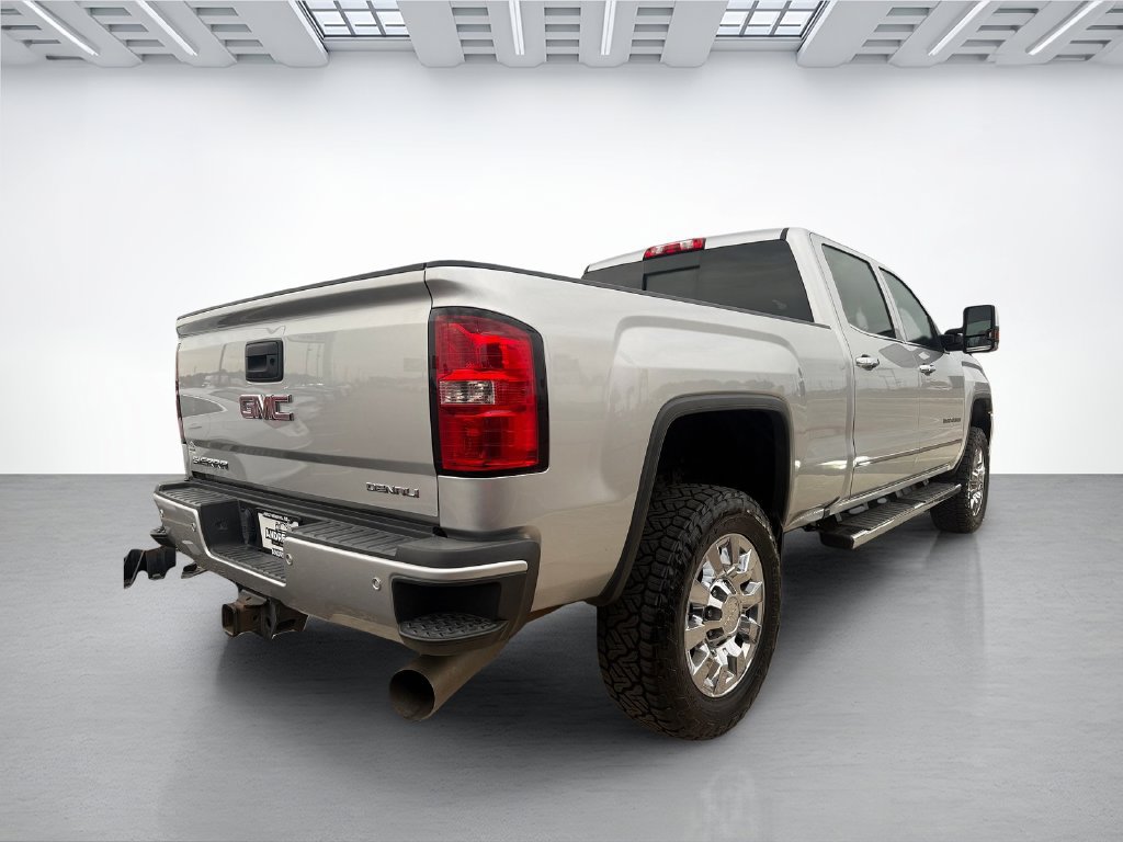 Used 2019 GMC Sierra 2500 Denali w/ Duramax Plus Package AWD/4WD image 5