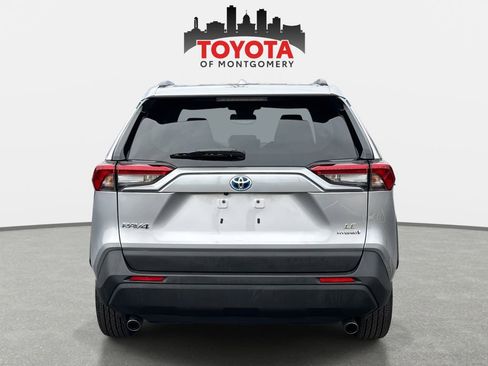 Used 2024 Toyota RAV4 LE image 4