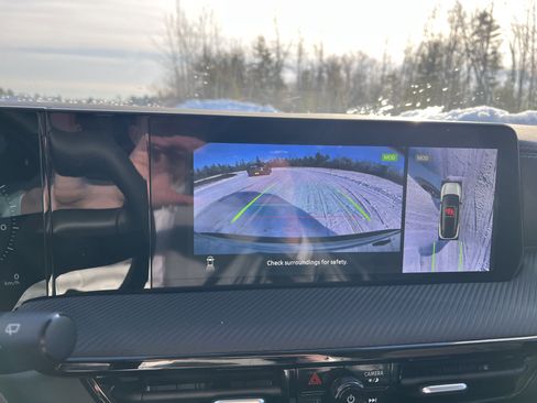 New 2026 Nissan Kicks SR w/ Cold Weather Package image 24