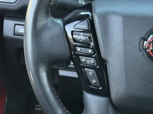 Used 2022 Nissan Frontier Pro-X image 16