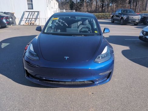 Used 2023 Tesla Model 3 Standard Range image 3