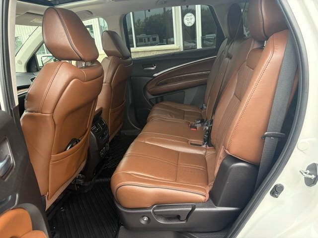 Used 2018 Acura MDX w/ Advance & Entertainment Pkg AWD/4WD image 11