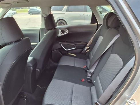 Used 2025 Kia Soul LX w/ LX Technology Package image 9