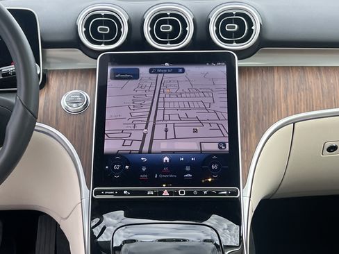 Certified 2023 Mercedes-Benz C 300 4MATIC Sedan image 31