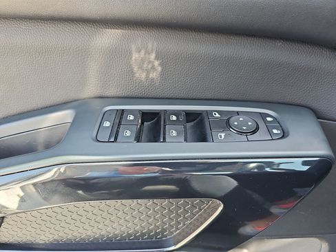 Used 2023 Nissan Pathfinder SV FWD image 23