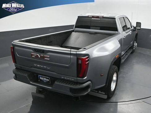 Used 2025 GMC Sierra 3500 Denali w/ Denali Reserve Package AWD/4WD image 15