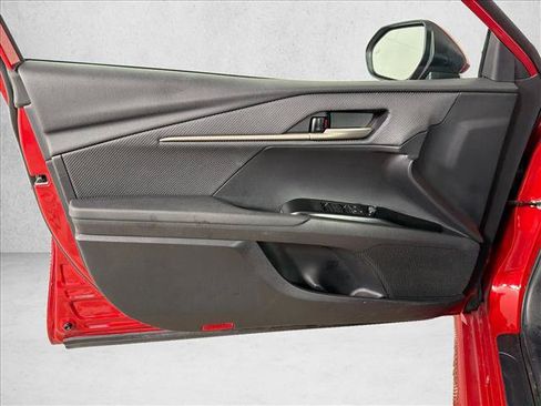 Used 2025 Toyota Camry SE FWD image 10