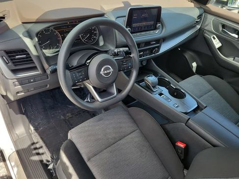 Used 2023 Nissan Rogue SV FWD image 15