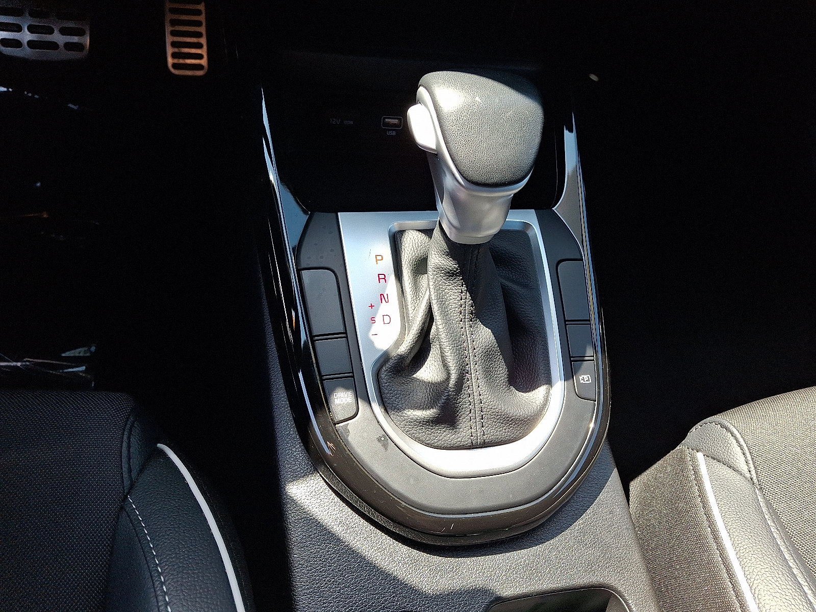 Used 2023 Kia Forte GT-Line w/ GT-Line Technology Package FWD image 16