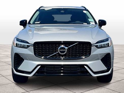 Used 2025 Volvo XC60 T8 Core w/ Protection Package Premier image 3