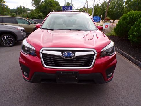 Used 2021 Subaru Forester Premium AWD/4WD image 4