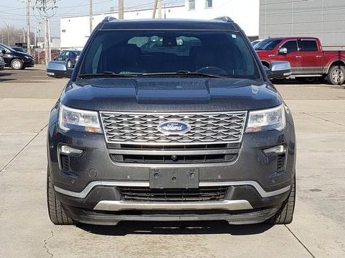 Used 2018 Ford Explorer Platinum image 3