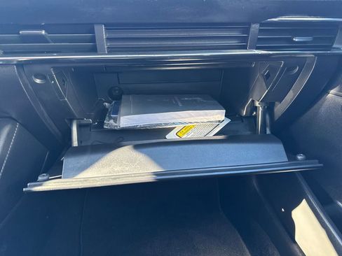 Used 2022 MAZDA MAZDA3 s image 32