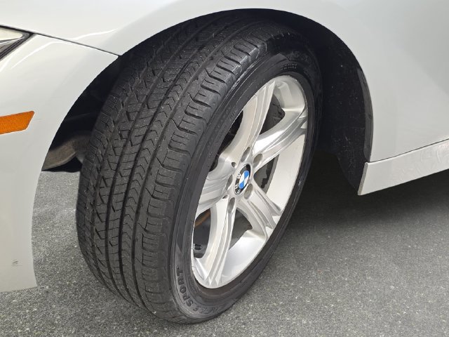 Used 2015 BMW 328i xDrive Sedan AWD/4WD image 32