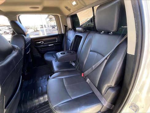 Used 2018 RAM 1500 Laramie w/ Convenience Group image 19