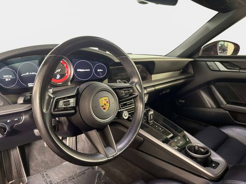 Used 2022 Porsche 911 Carrera RWD image 34