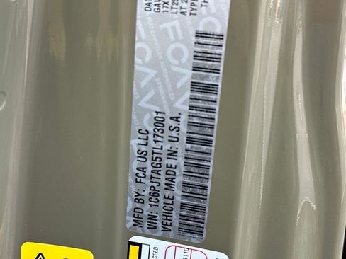 New 2026 Jeep Gladiator Sport image 25