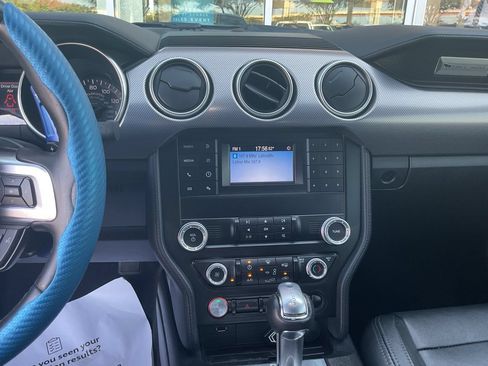 Used 2019 Ford Mustang GT RWD image 14