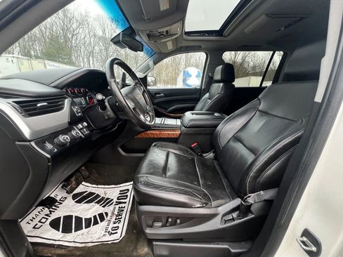 Used 2015 Chevrolet Suburban LTZ image 9