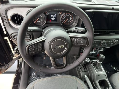 Used 2026 Jeep Wrangler Sport AWD/4WD image 26