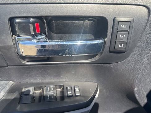 Used 2021 Toyota Tundra Platinum image 14