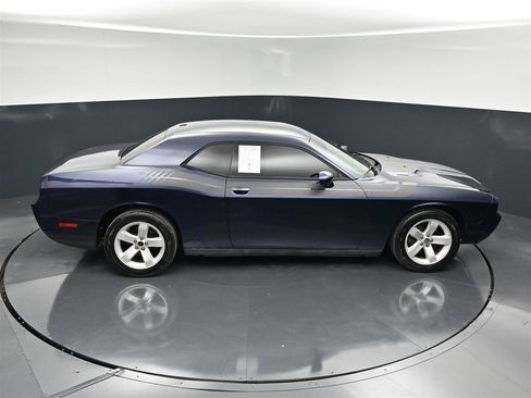 Used 2013 Dodge Challenger SXT RWD image 20