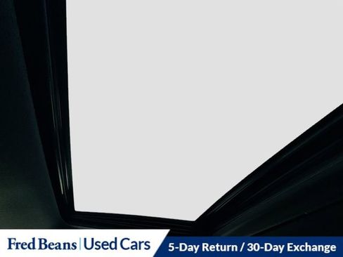 Used 2022 Toyota Corolla SE w/ SE Premium Package image 22