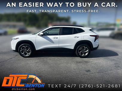 Used 2024 Chevrolet Trax LT w/ Sunroof Package