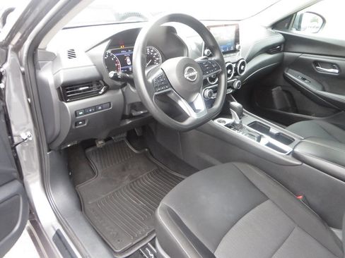 Used 2025 Nissan Sentra SV w/ Trunk Package FWD image 11