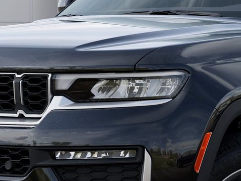 New 2026 Jeep Grand Cherokee Limited w/ Luxury Tech Group II image 10
