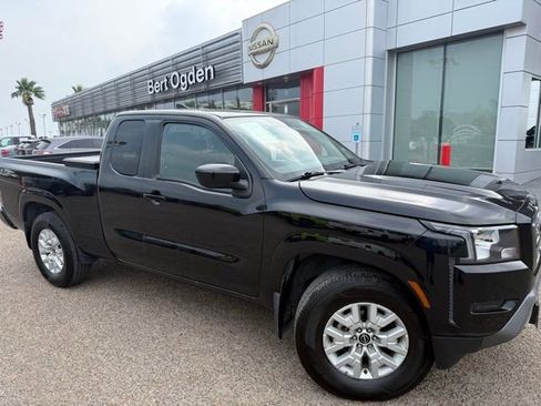 Certified 2023 Nissan Frontier SV w/ Technology Package RWD image 1