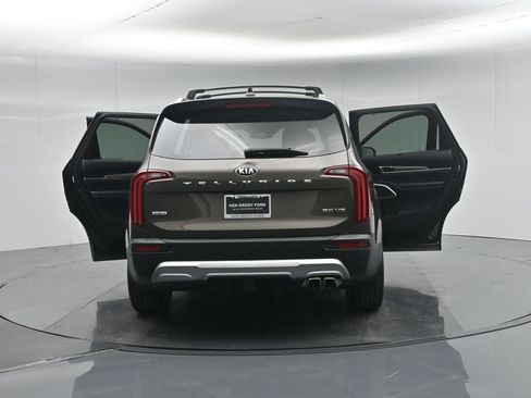 Used 2020 Kia Telluride EX w/ EX Premium Package AWD/4WD image 37
