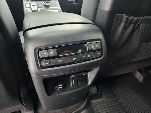 Used 2024 Hyundai Palisade Calligraphy image 40